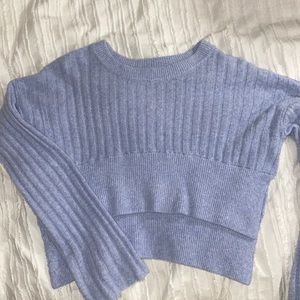 URBAN OUTFITTERS CROPPED BLUE SWEATER SIZE MEDIUM